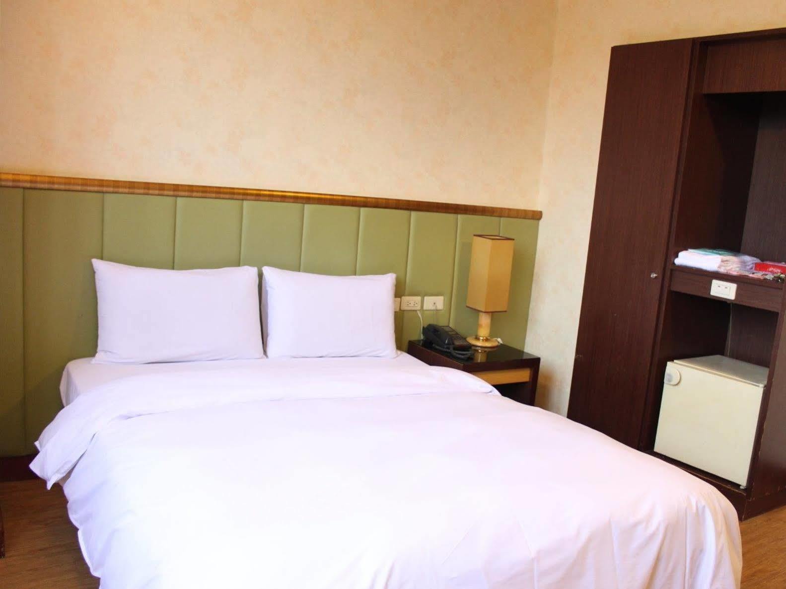 Sunwise Hotel Kaohsiung Extérieur photo