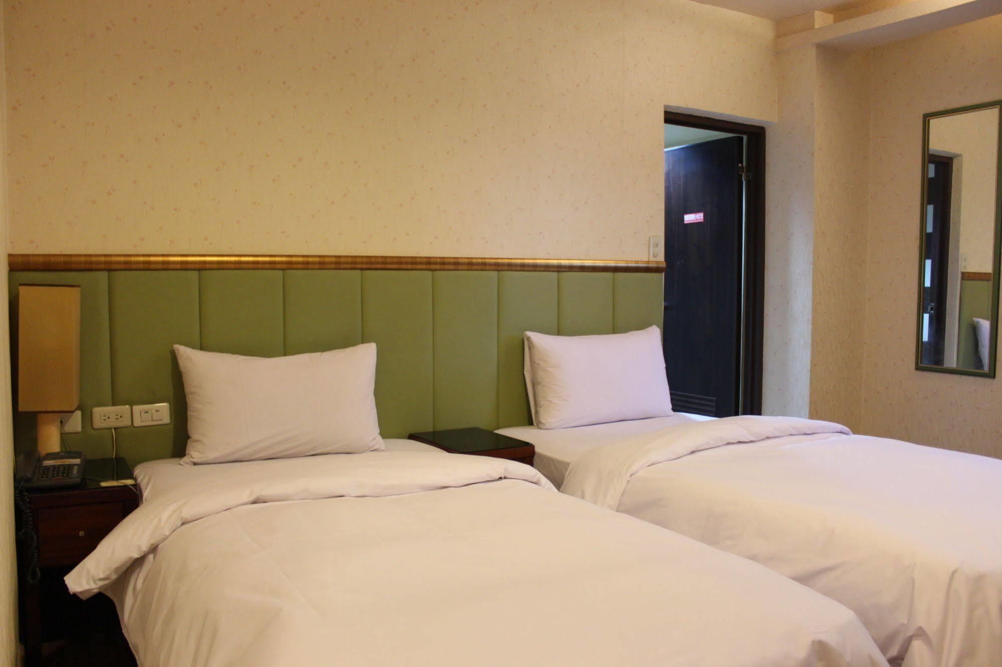 Sunwise Hotel Kaohsiung Extérieur photo