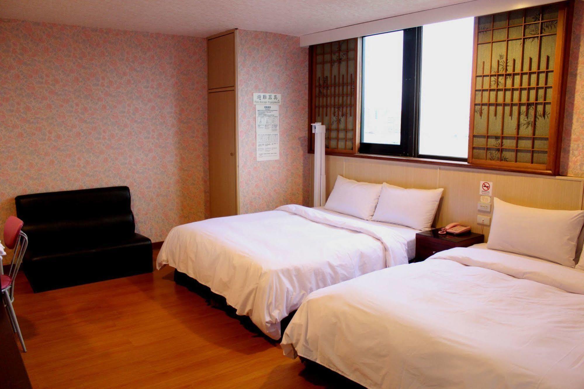 Sunwise Hotel Kaohsiung Extérieur photo