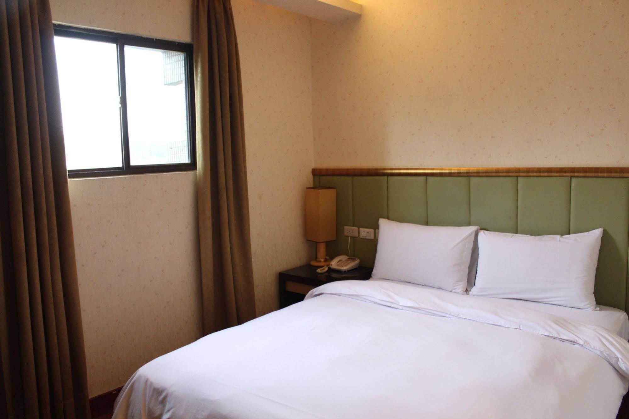 Sunwise Hotel Kaohsiung Extérieur photo